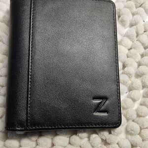 NWOt Zitahli mens Black Leather Wallet
